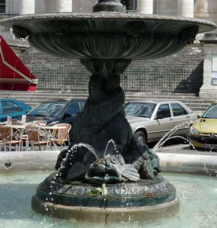 Fontaine de la place Franois Louvel