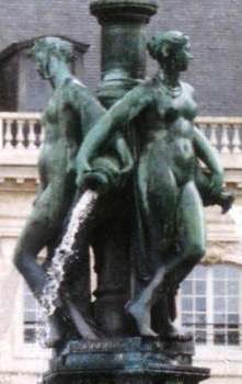 Bordeaux : Fontaine des Trois Grces