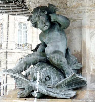 Bordeaux : Fontaine des Trois Grces
