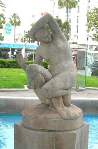 Cannes, la Croisette : Fontaine Bouraine