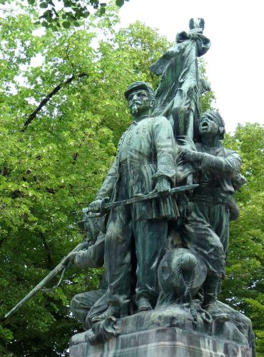 Auguste Seysses : Monument aux morts de Figeac