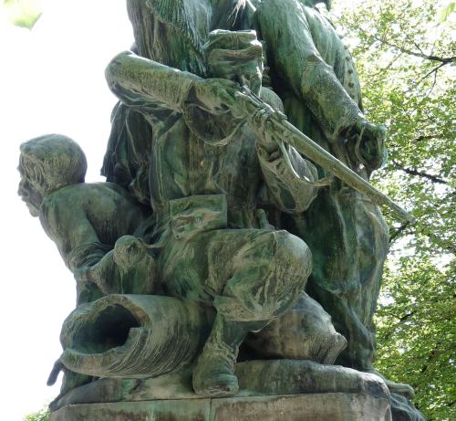 Auguste Seysses : Monument aux morts de Figeac