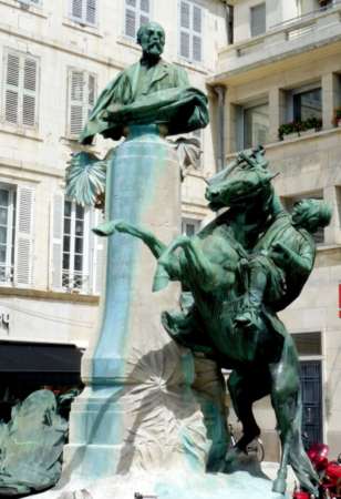 Ernest Dubois : Monument d'Eugne Fromentin