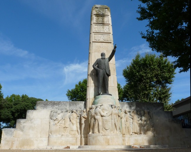 Firmin Michelet : Monument  Ernest Ferroul