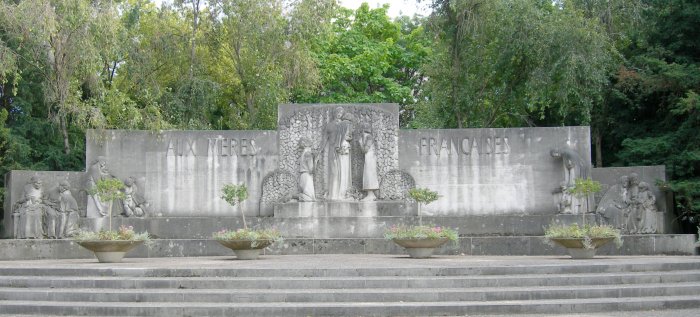 Henri Bouchard : Monument aux mres franaises