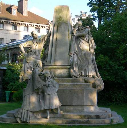 Jean Boucher : Monument  Ludovic Trarieux