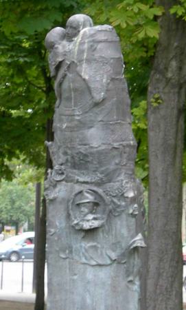 Georges Jeanclos : Monument  Jean Moulin