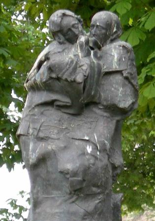 Georges Jeanclos : Monument  Jean Moulin