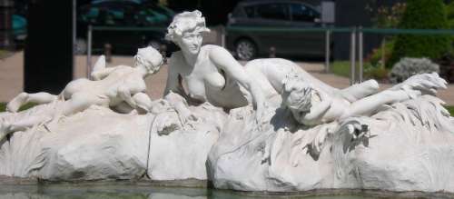 Raoul Larche : Fontaine du Grand Palais