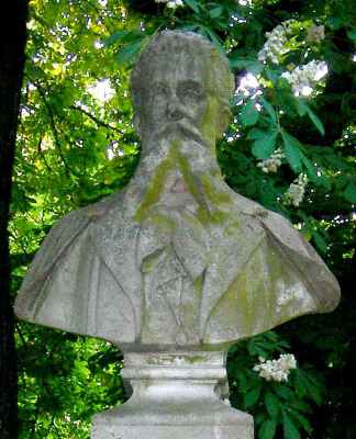 Emile Soldi : Monument  Louis Ratisbonne