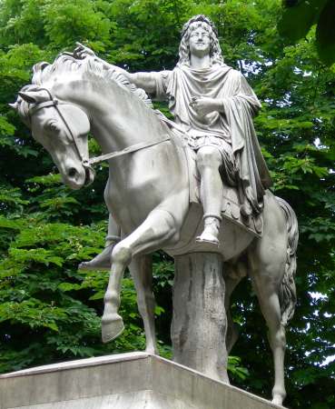 Place des Vosges : Louis XIII