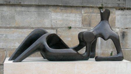 Henry Moore : Reclining Figure