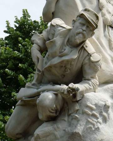 Edmond Desca : Monument aux morts de 1870-1871