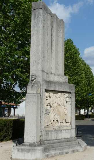 Gaston Dintrat : Monument  Jules Nadi