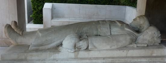 Gaston Dintrat : Monument aux Morts
